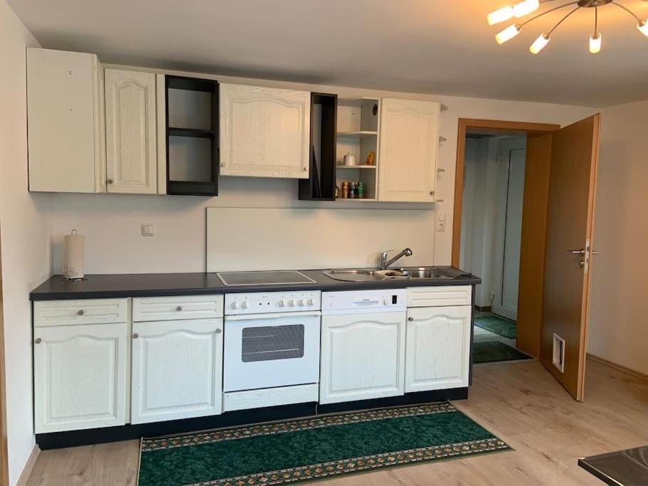 Schoene Moderne & Rustikale Einliegerwohnung Mit Kueche 슈람베르크 외부 사진