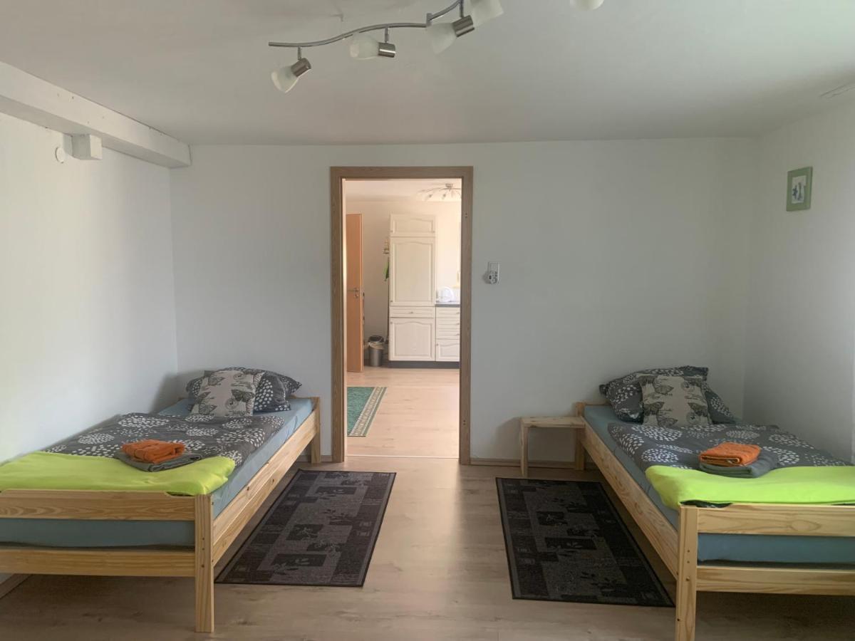 Schoene Moderne & Rustikale Einliegerwohnung Mit Kueche 슈람베르크 외부 사진
