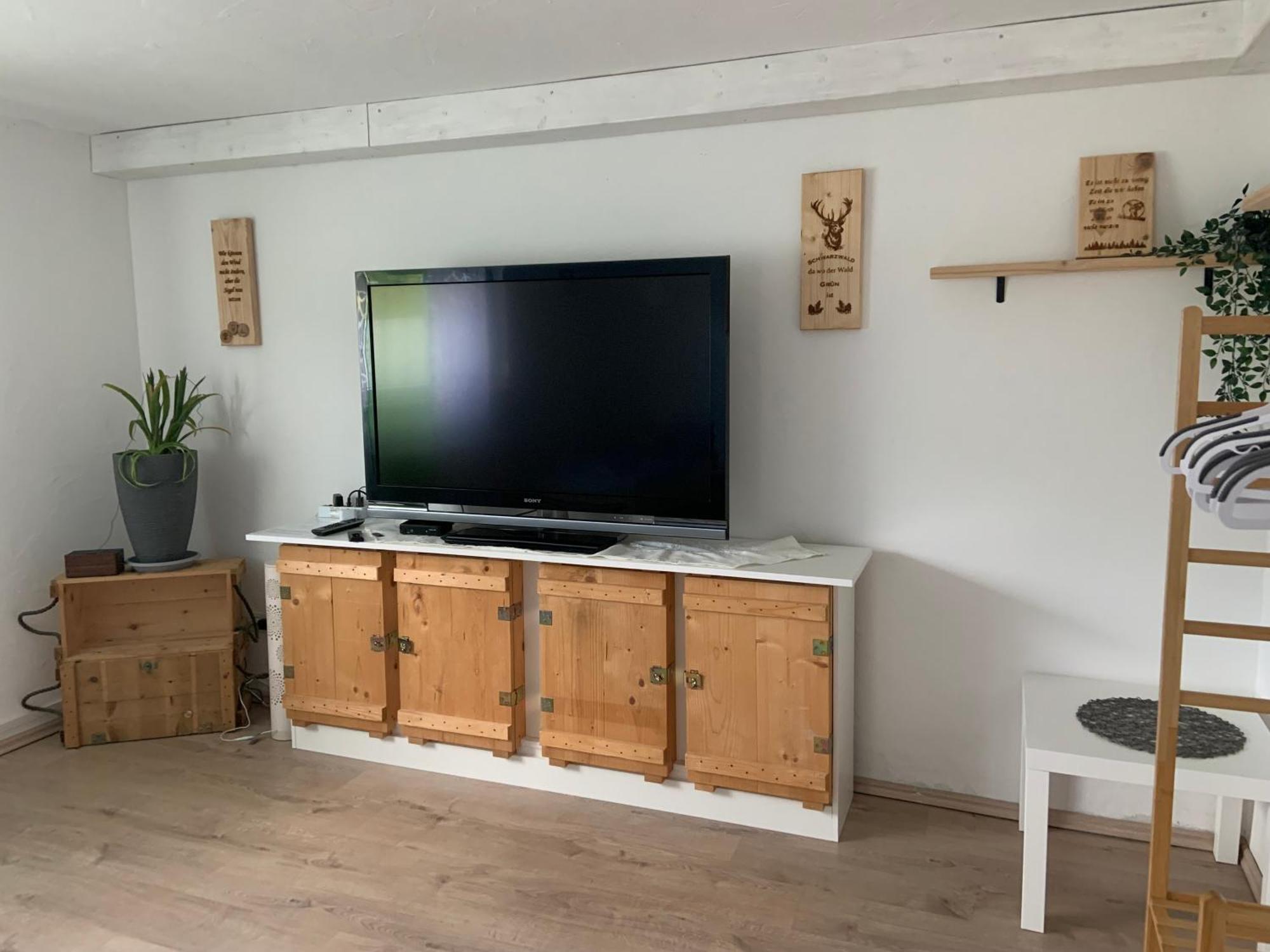 Schoene Moderne & Rustikale Einliegerwohnung Mit Kueche 슈람베르크 외부 사진